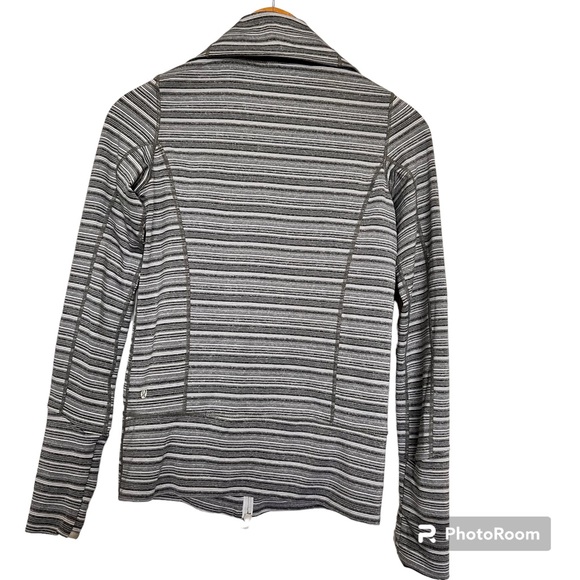 Lululemon Woman White Gray Striped Zipper Up Jacket Size 4 - Picture 4 of 16